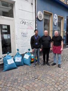 90a05926-6783-4f1a-b62a-57e8a77ee8ad